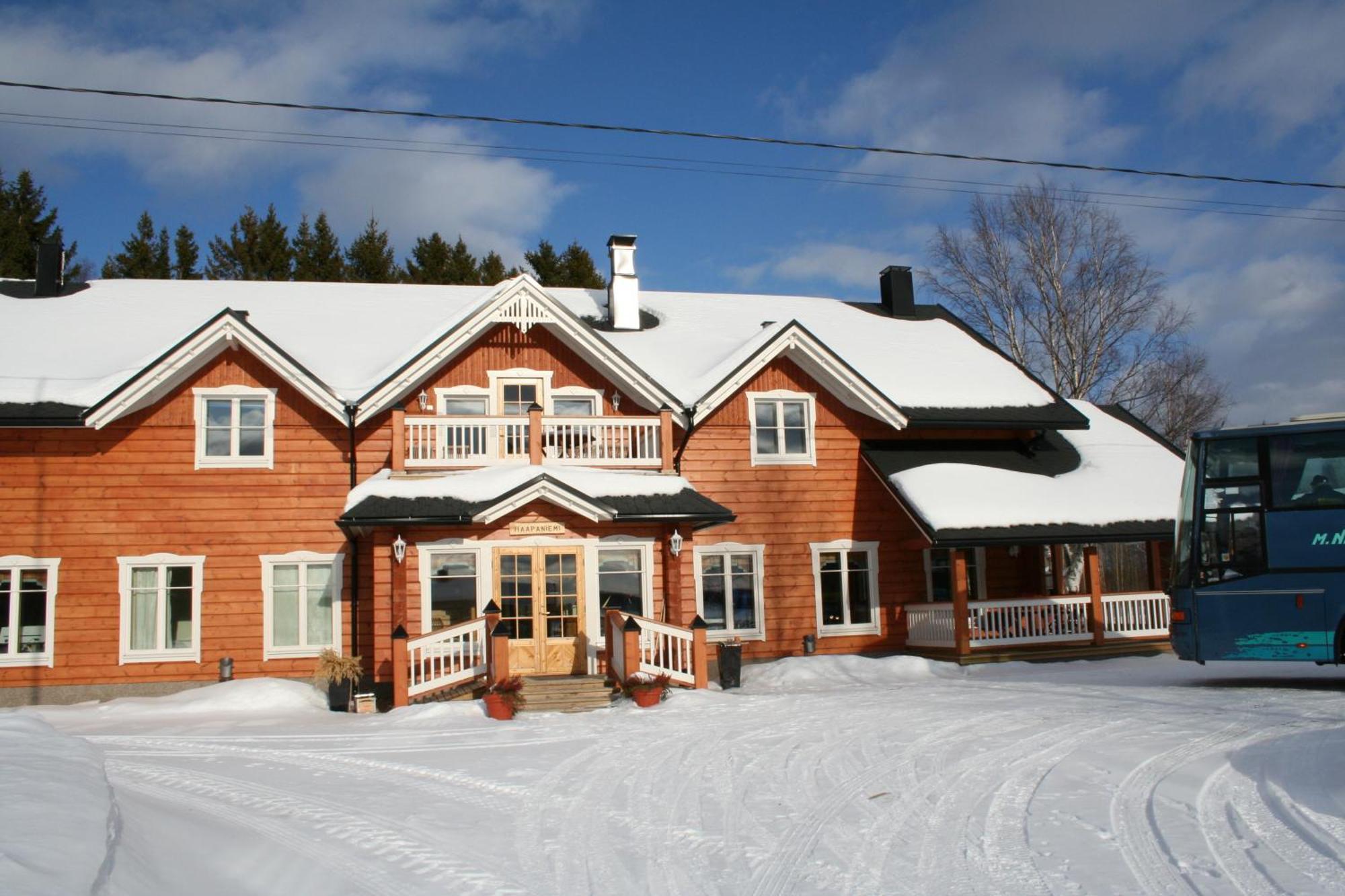איסלמי Guest House Haapaniemen Hirsikartano מראה חיצוני תמונה